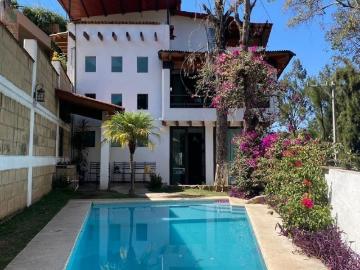 Linda casa con alberca