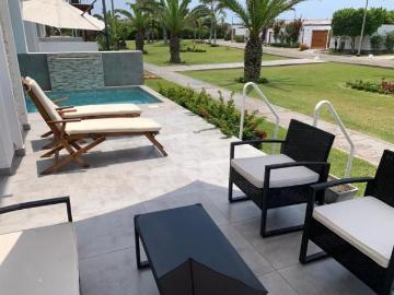 Linda Casa de Playa en Chupikalla, Asia, A/T 250 A/C 218.50 $ 300,000