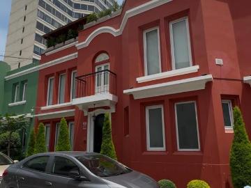 Linda casa en malecón de Miraflores, cerca a Larcomar totalmente remodelada