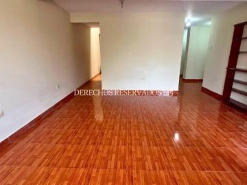 Linda Casa en Club Campestre Chaclacayo