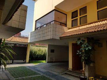 Linda casa en Condominio en renta con excelente ubicación en Coapa