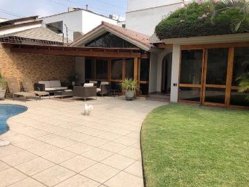Linda casa en la molina, jardin, piscina, frente a parque