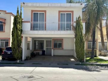 Linda casa en renta en brisas del lago, cluster laguna de