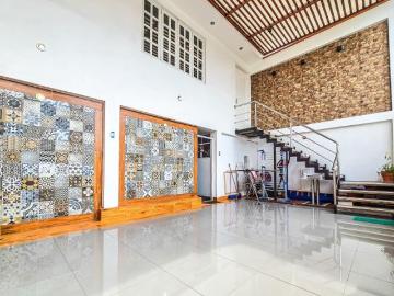LINDA CASA IMPECABLE 160MT2 380MT2 CONSTRUIDOS 3COCHERAS 8DORMITORIOS US$354,000