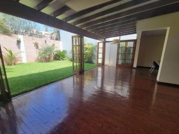 LINDA CASA REMODELADA 342 MTS 2 DE TERRENO MONTERRICO