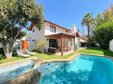 Linda casa 4 dorm servicios en san carlos 205.00 m2
