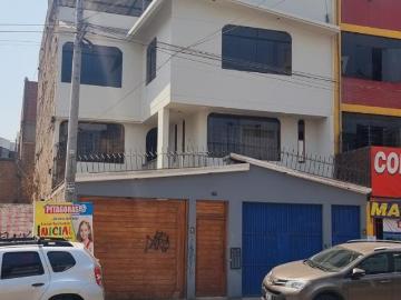 LINDA CASA 4 PI AC. 382.99m2 AV. PROL. JAVIER PRADO LOS PORTALES ATE US$415,000