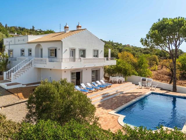 Elegante T2 no Rés do Chão com Jardim Privado e Espaçosa, Loulé, Vilamoura