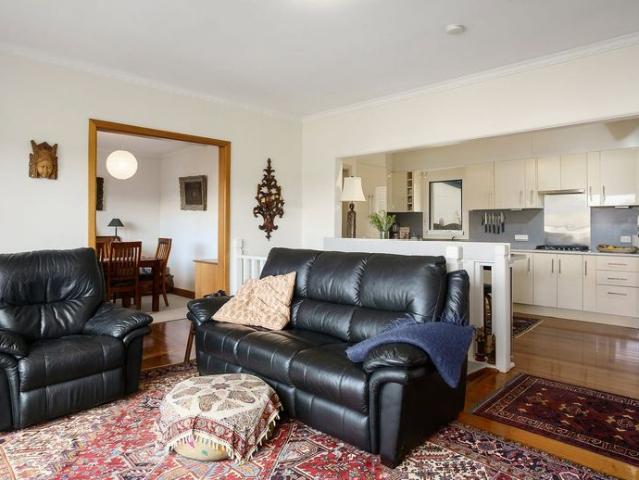 Lindisfarne Lifestyle – Views, Space & Convenience