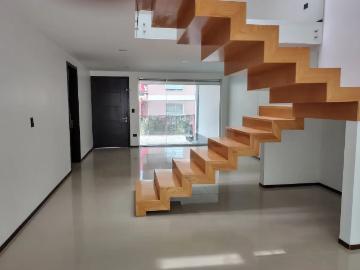 lindisima casa en exclusivo fraccionamiento junto a la vista