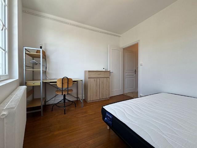 L'INDISPENSABLE Location Appartement tours: 25.95 m2
