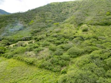 Lindo terreno plano ubicado en el sector de Uchima