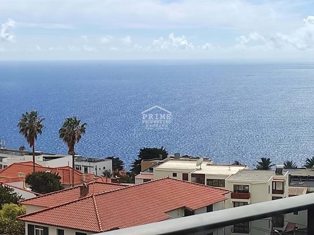 Lindo apartamento no último andar com estacionamento incluíd. 91m² Caniço