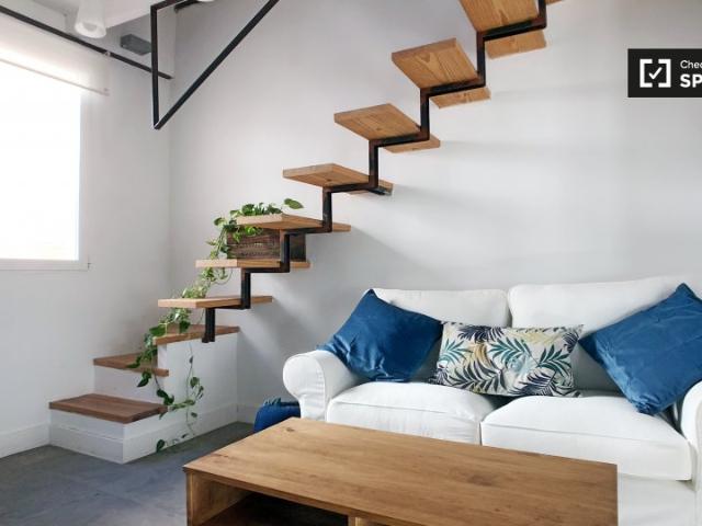 Lindo estudio en alquiler en Almagro y Trafalgar, Madrid