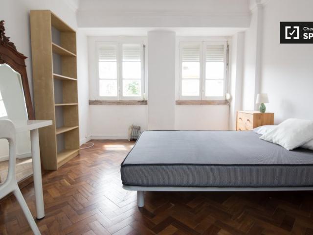 Lindo quarto para alugar em Arroios, Lisboa