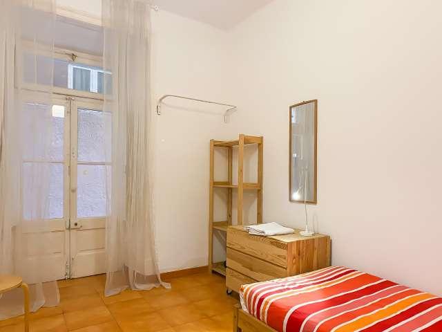 Lindo quarto para alugar em Santo António, Lisboa