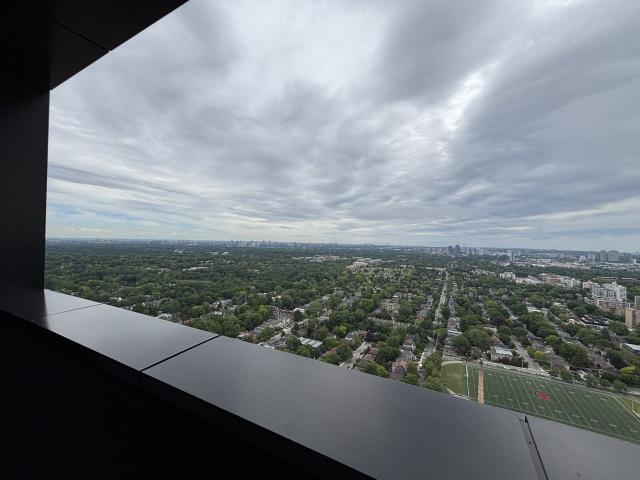 Line 5 Condos Studio Apartment for Rent at 117 Broadway Ave, Toronto, ON M4P 1V3 North Toronto
