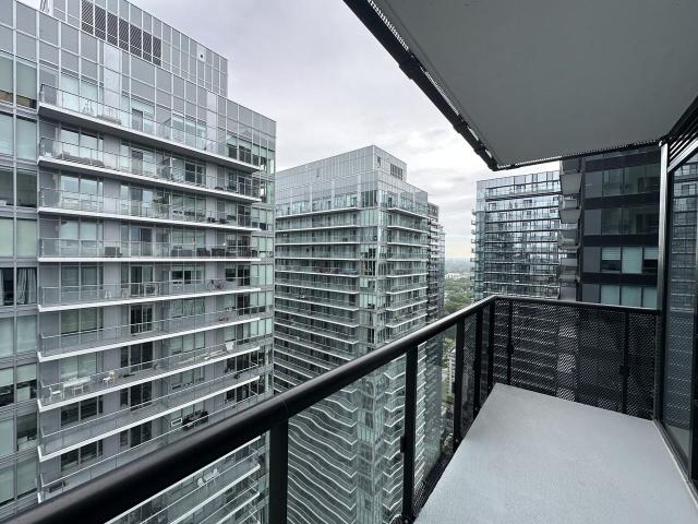 Line 5 Condos Studio Apartment for Rent at 117 Broadway Ave, Toronto, ON M4P 1V3 North Toronto