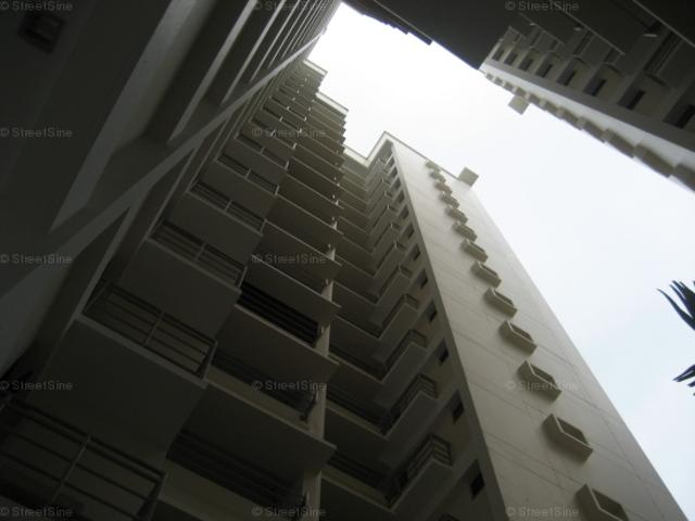 Linear Green @ Bedok. HDB 4 Rooms