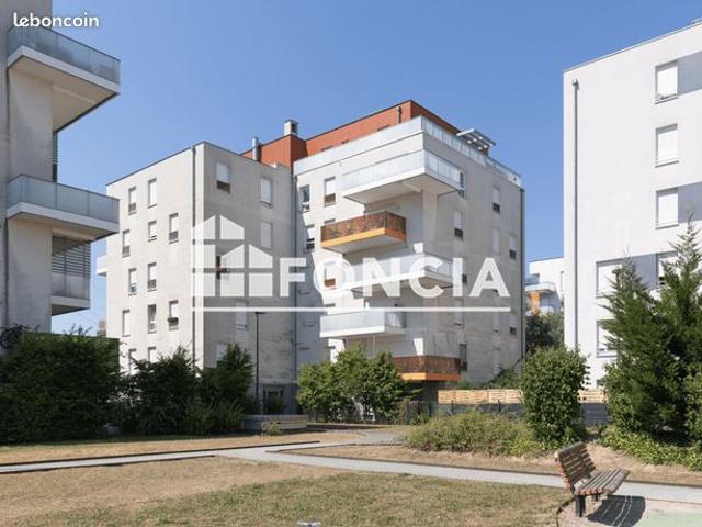 LINGOLSHEIM / Appartement 3 pièces / Garage sous sol et place de parking extérieur / VENDU LOUÉ