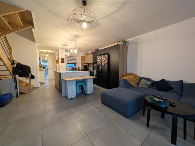 LINGOLSHEIM Maison récente 4 pièces de 86m2 avec 1 jardin, 1 terrasse et 1 place de parking