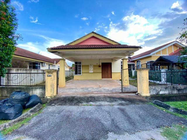 Link Bungalow Bandar Seri Astana Under Market value