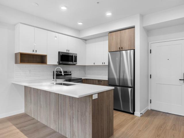 Link 1 Bedroom [object Promise] for Rent
