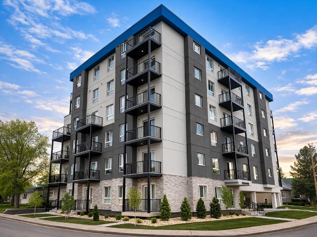 Link 95 2 Bedroom Apartment for Rent at 9502 86 St Nw, Edmonton, AB T6C 3E9 Strathearn