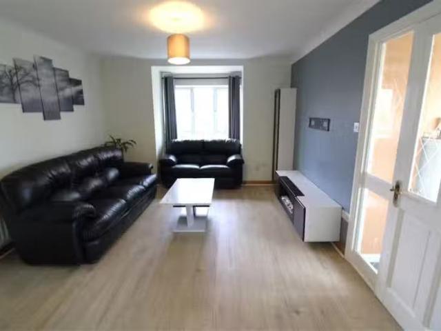 Linnetfields Square, Clonee, Dublin 15, D15 C8Y1