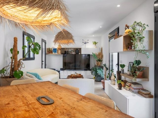 LIBERATION MAGNIFIQUE APPARTEMENT AVEC TERRASSES, GARAGE – À 1 MINUTE DE LA GARE DU SUD
