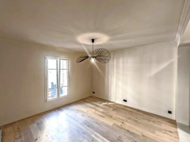 Liberation 3 Pieces Neuf 70m² Nice