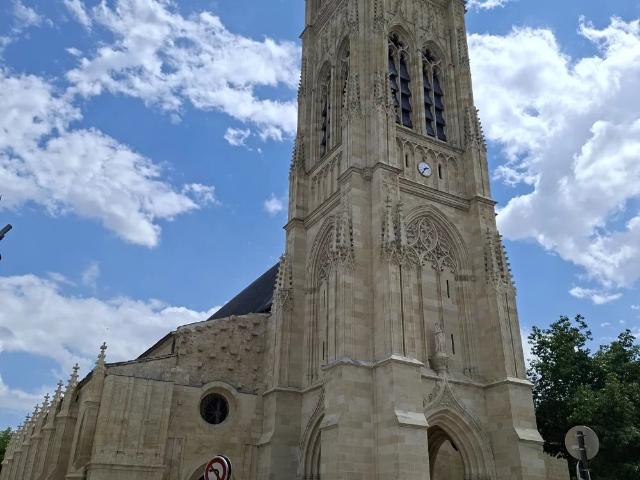 LIBOURNE centre appartement T2 rénové 52m²