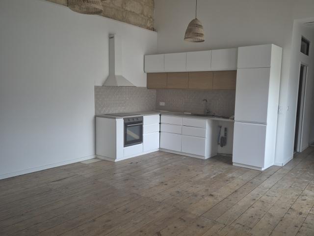 LIBOURNE DANS LA BASTIDE BEL APPARTEMENT T4 AVEC TERRASSE