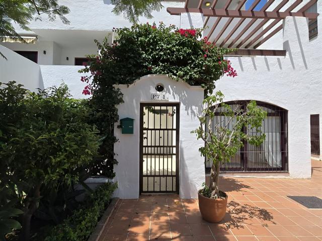 ¡Licencia de alquiler en vigor! Este impresionante apartamen. 108m² Marbella