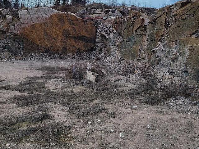 Licensed Rock Quarry For Sale