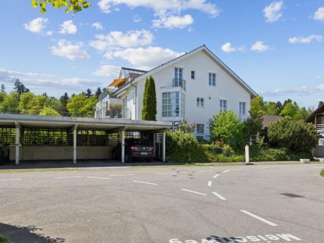 Licht, Weite und Wohnqualität über den Dächern von Lotzwil