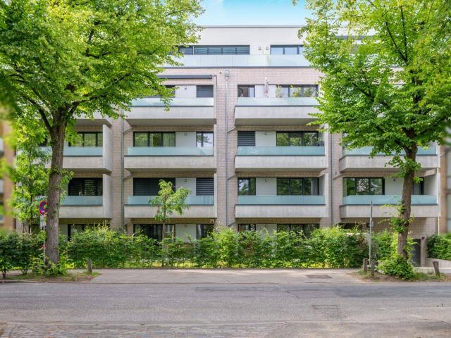 Licht, Luft & Lebensqualität Charmante 2 Zimmer Wohnung mit Süd Balkon in Hamburg Uhlenhorst