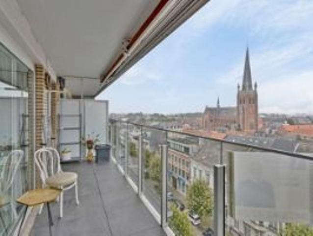 Licht op te frissen appartement met 3 slaapkamers