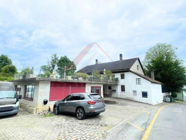 Licht, Raum und Ruhe – Stilvolles Zweigenerationenhaus mit Potenzial