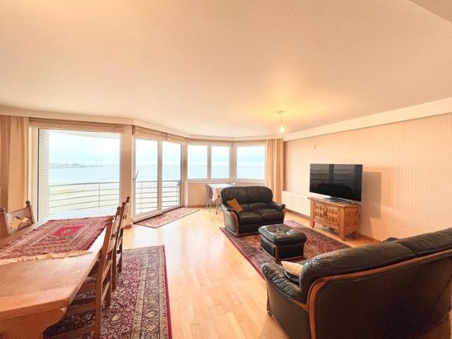 Licht, ruimte en zeezicht: appartement van 108 m²
