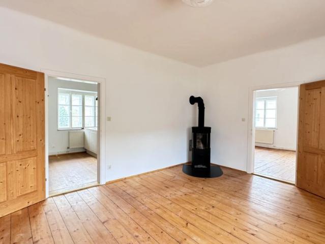 Lichtdurchflutet und großzügige Wohnung mit Garten in Breitenfurt | ZELLMANN IMMOBILIEN