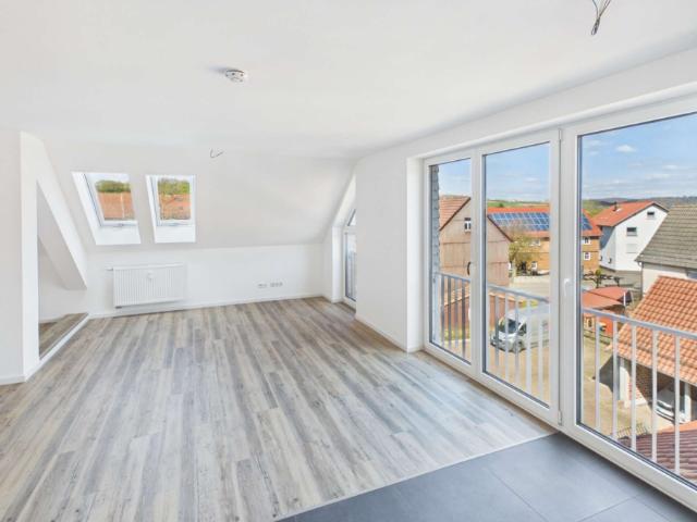 Lichtdurchflutete 2 Zimmer Wohnung mit Einbauküche in Neuenstein Raboldshausen