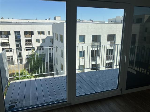 Lichtdurchflutete 2 Zimmer Wohnung nahe des Nutheparks!