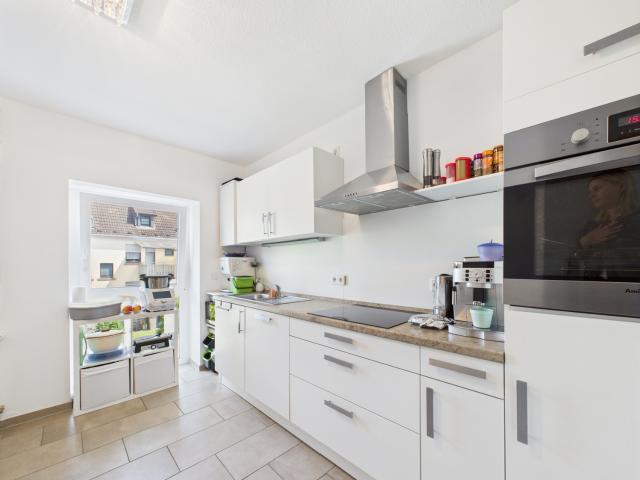 Lichtdurchflutete 3 Zimmer Wohnung mit EBK und Balkon in der österreicher Kolonie in Aschaffenburg Aurelion Immobilien Aschaffenburg