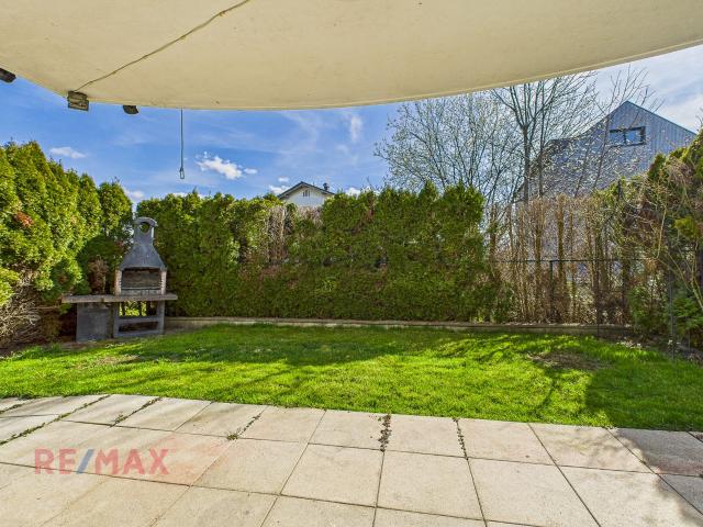 Lichtdurchflutete 3 Zimmer Wohnung mit großzügigem Garten in Lustenau