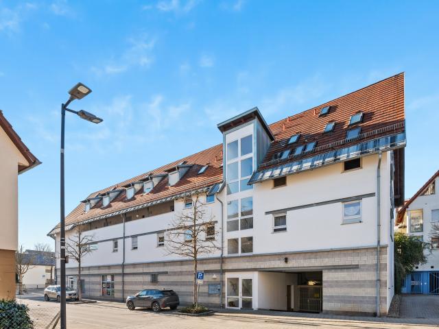 Lichtdurchflutete 3 Zimmer Wohnung | ca. 68 m² | zentral und naturnah | überdachter Balkon