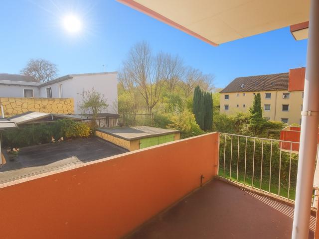 Lichtdurchflutete 3 Zimmerwohnung in unmittelbarer Uninähe mit Sonnenbalkon