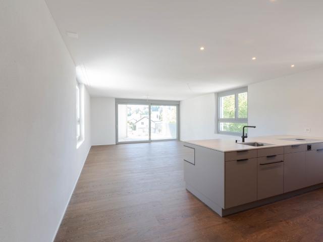 Lichtdurchflutete und exklusive Wohnung