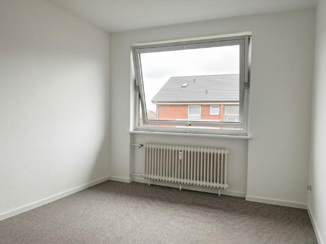 Lichtdurchflutete Wohnung in ruhiger Lage