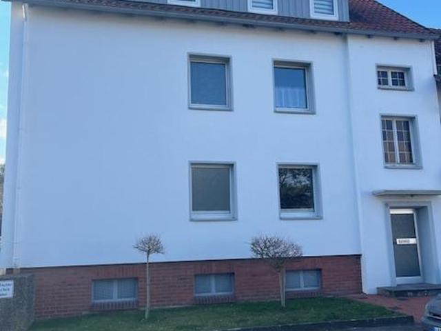 Lichtdurchflutete charmante 3 Zi DG Whg. renoviert in bester grüner Lage